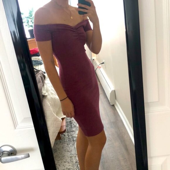 Aritzia Wilfred - Off The Shoulder Dress - Small - Picture 1 of 4